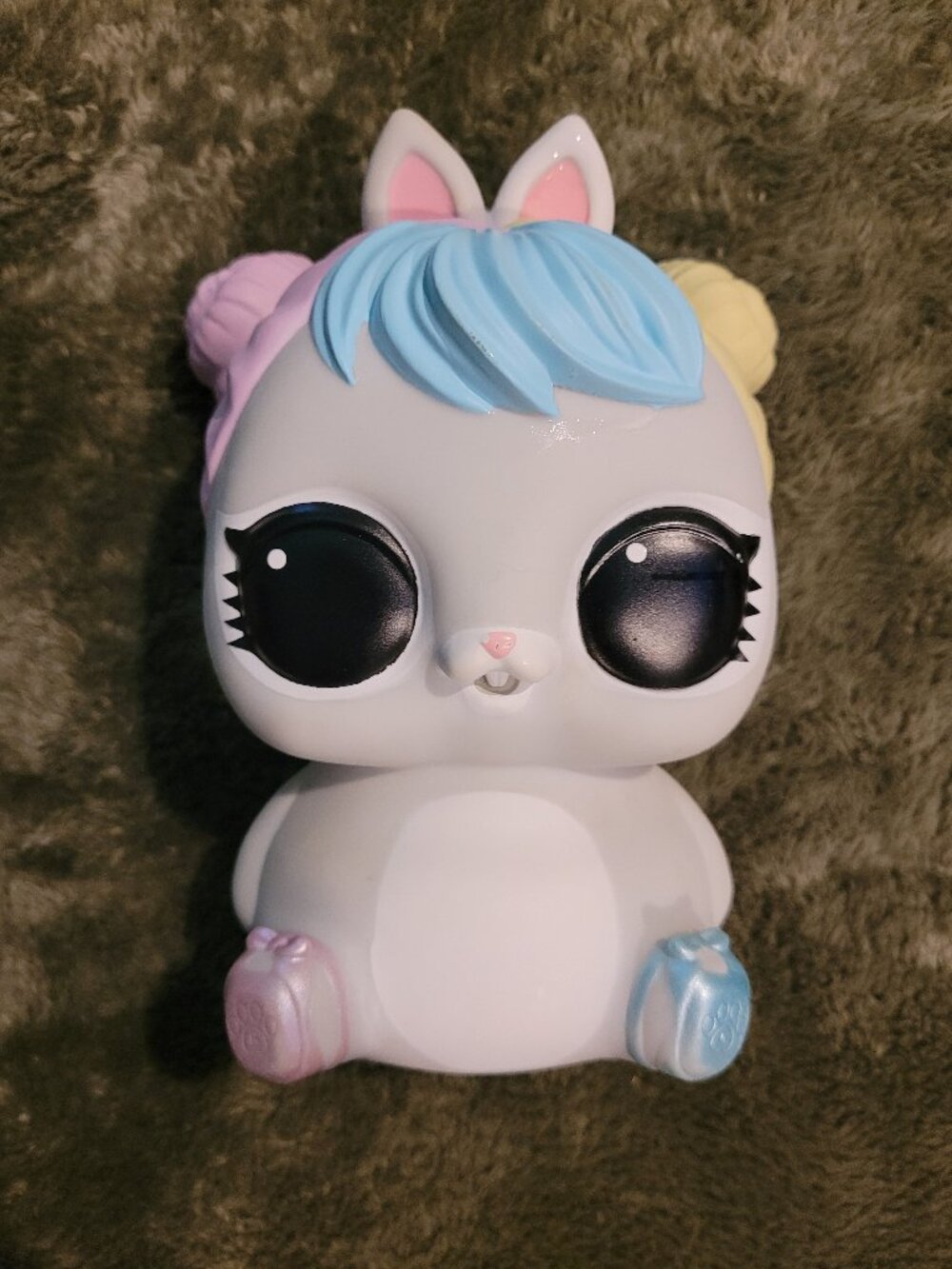 L.O.L. Surprise! Biggie Pets Hop Hop bunny bank